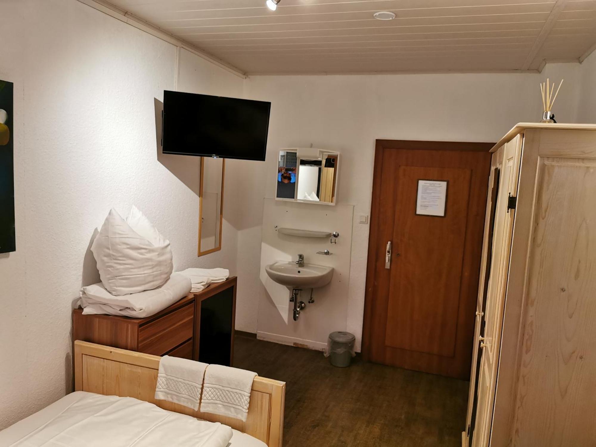 See Lord Hotel Kaiserslautern Værelse billede