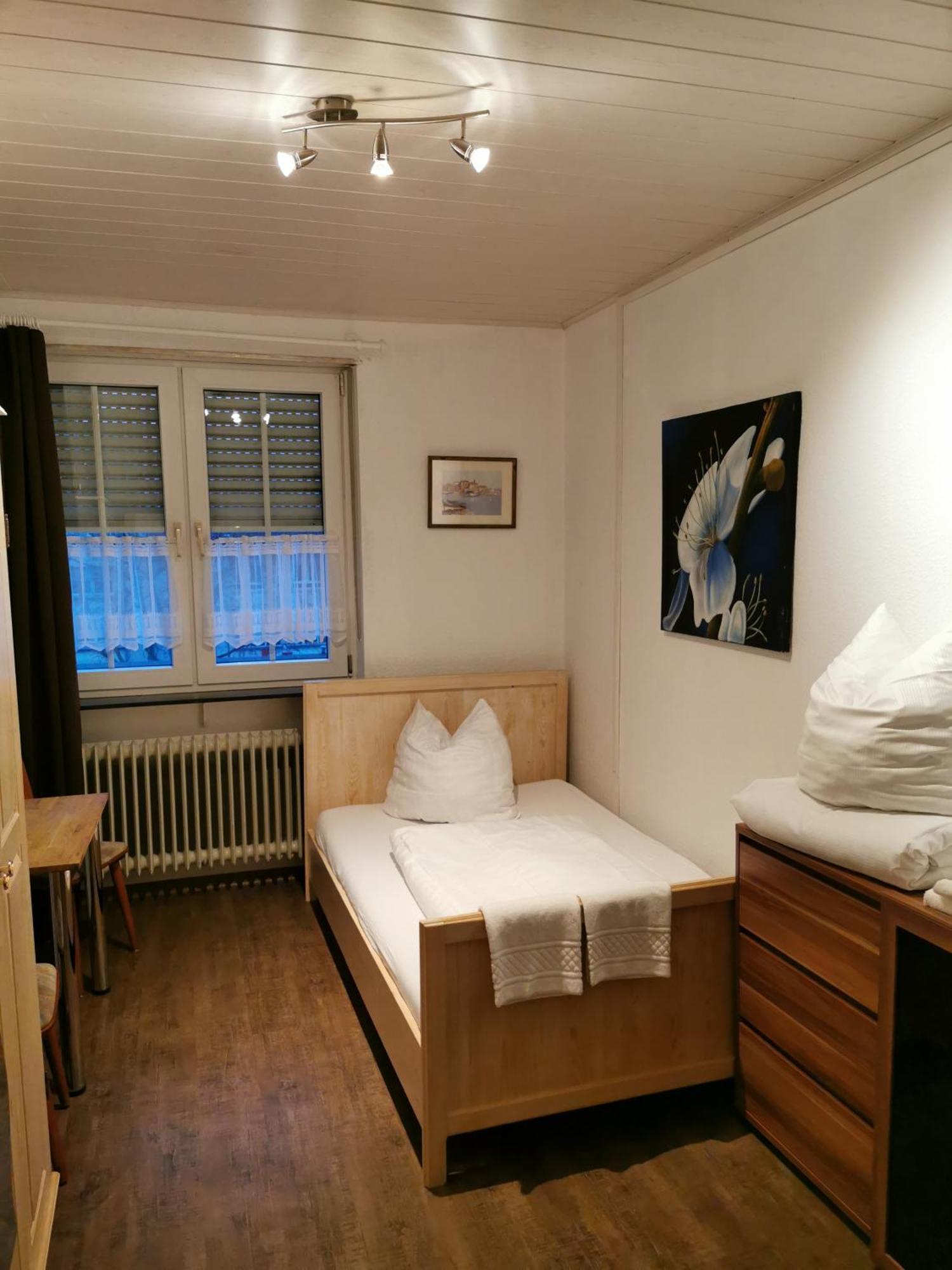 See Lord Hotel Kaiserslautern Værelse billede